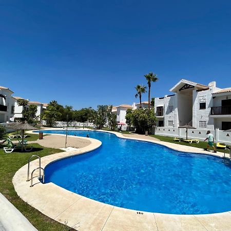 Quiet & Spacious Apt @ Golf Course W/ Roof Terrace San Roque  Εξωτερικό φωτογραφία