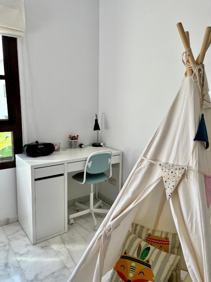 Quiet & Spacious Apt @ Golf Course W/ Roof Terrace San Roque  Εξωτερικό φωτογραφία